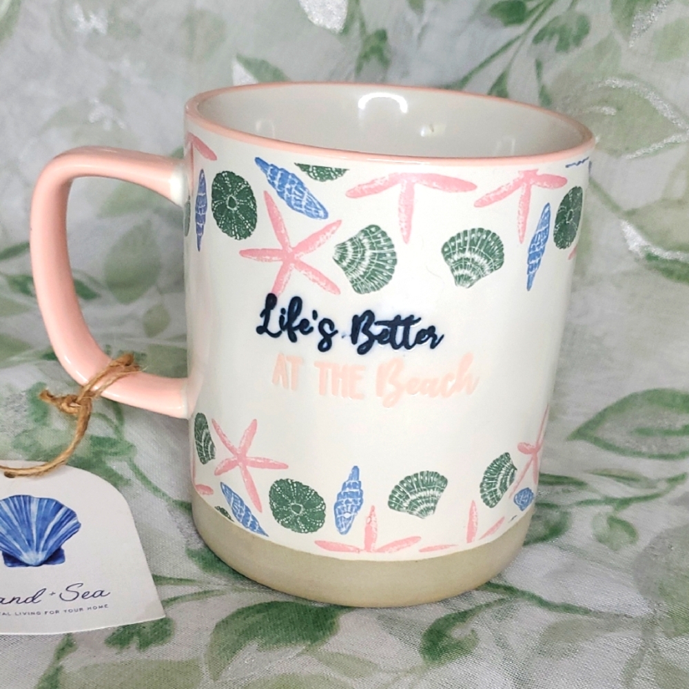 Coastal Mug with Pink and Green Seashell‎ Design